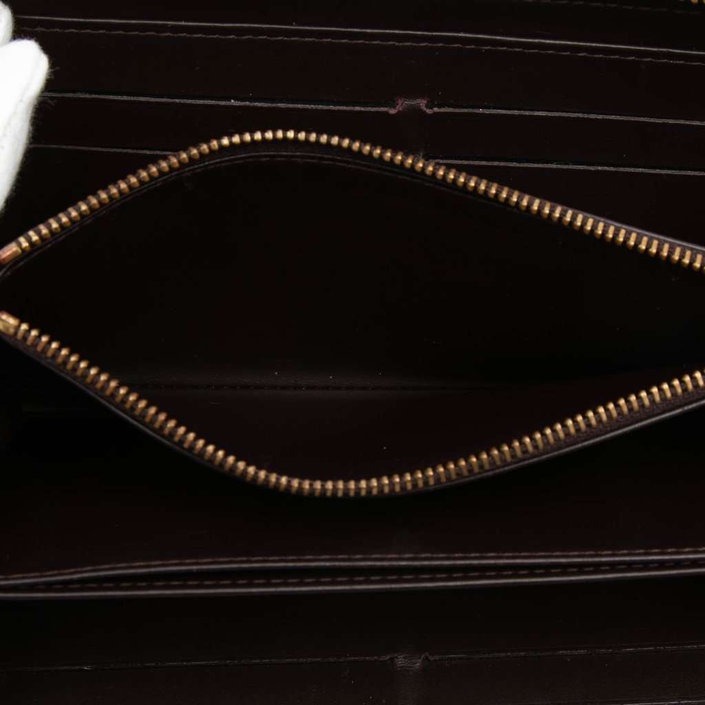Louis Vuitton Monogram Vernis Zippy Long Wallet Purple Leather Good condition - Model View
