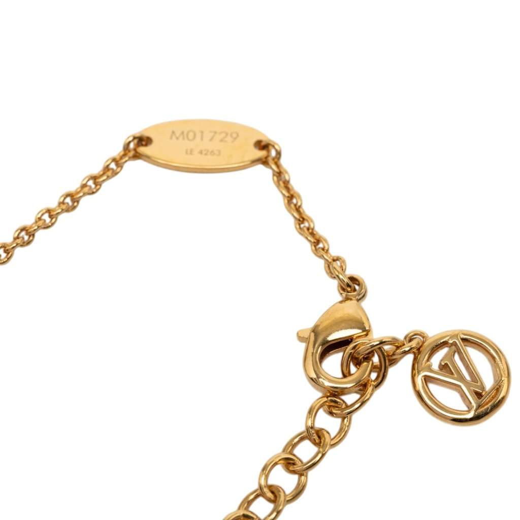 Louis Vuitton Gold Plated GO 14 Necklace Gold Metal Very good - Model View