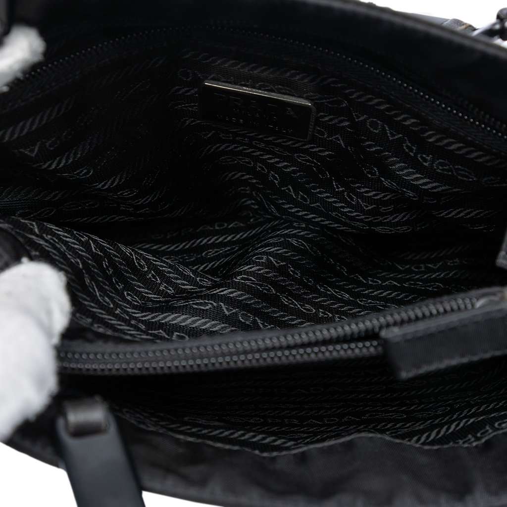 Prada Tessuto Impunto Chain Tote Black Very good condition - Model View