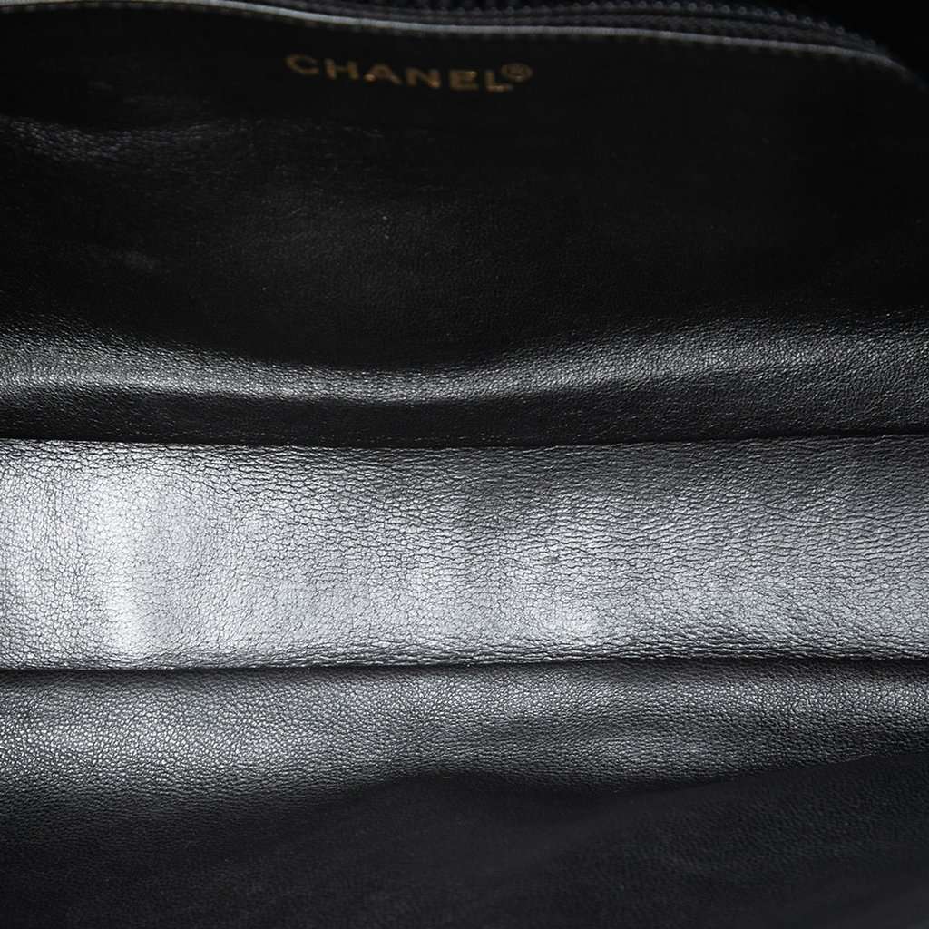 Chanel Chocolate Bar Pony Hair East West Flap Black Very good condition - Model View