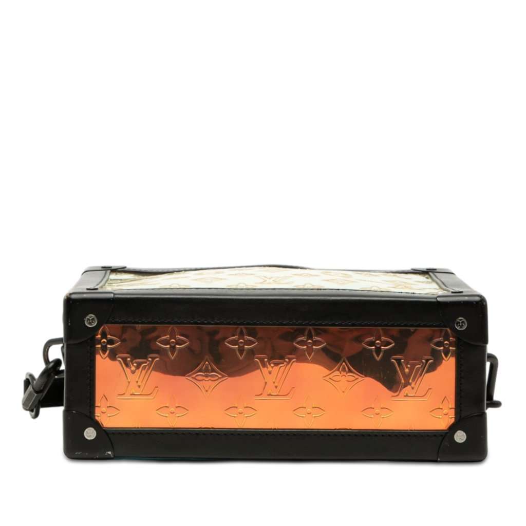 Louis Vuitton Monogram Prism Soft Trunk Black Plastic Very good condition - Inside View