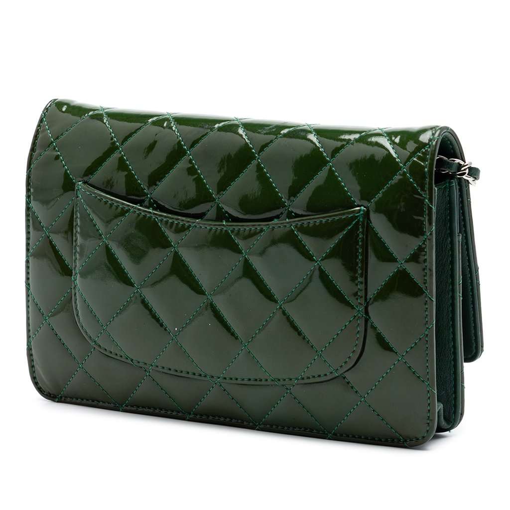 Chanel CC Quilted Patent Wallet On Chain Green Leather Very good condition - Back View