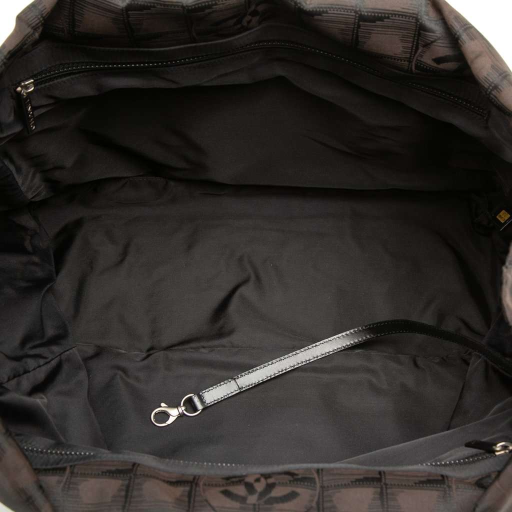Chanel New Travel Line Nylon Tote Brown Very good - Model View