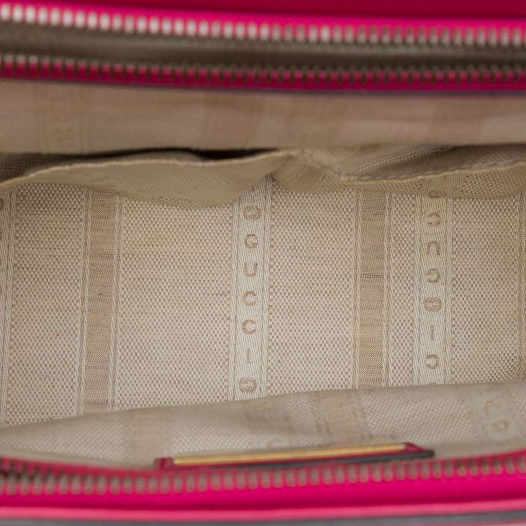 Gucci Patent Bright Bit Satchel Pink Leather Very good - Model View