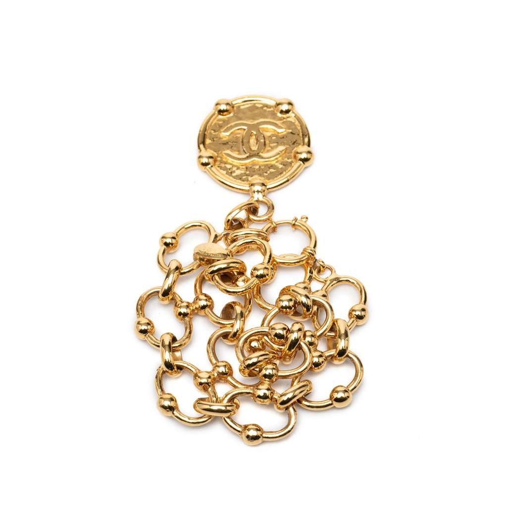 Chanel CC Gold Plated Medallion Wide Link Bracelet Gold Metal Very good condition - Inside View