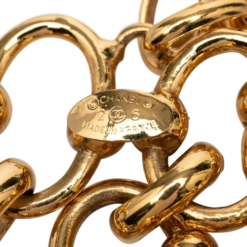 Chanel CC Gold Plated Medallion Wide Link Bracelet Gold Metal Very good condition - Model View