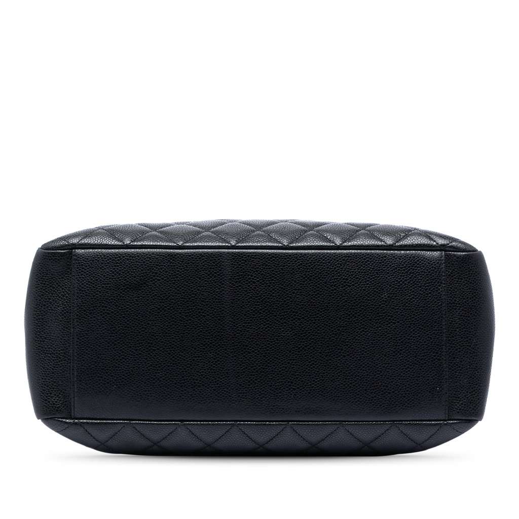 Chanel Caviar Grand Shopping Tote Black Leather Very good condition - Inside View