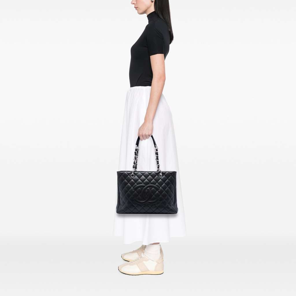 Chanel Caviar Grand Shopping Tote Black Leather Very good condition - Box View