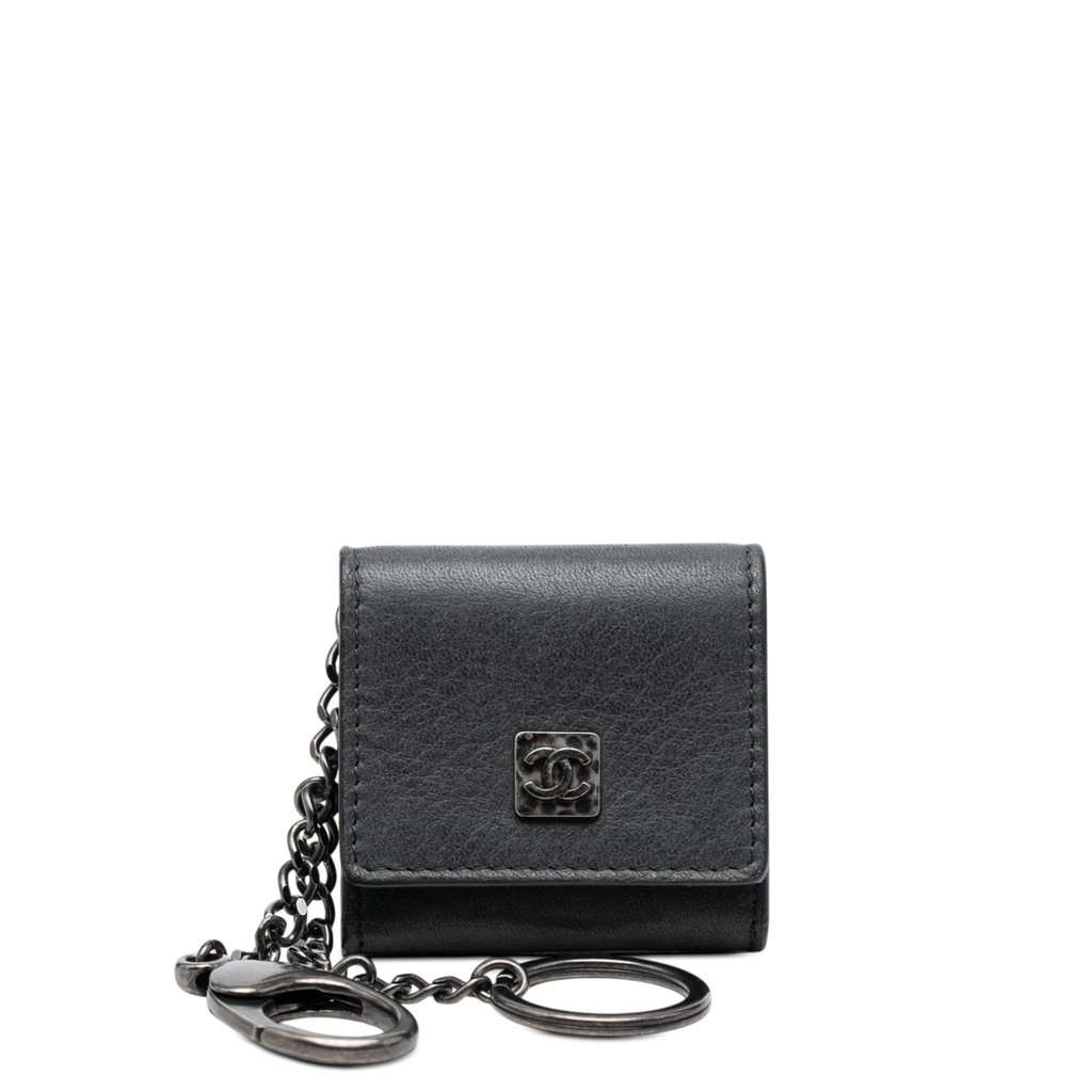 Chanel CC Calfskin Key Holder Case Black Leather Very good condition - Front View