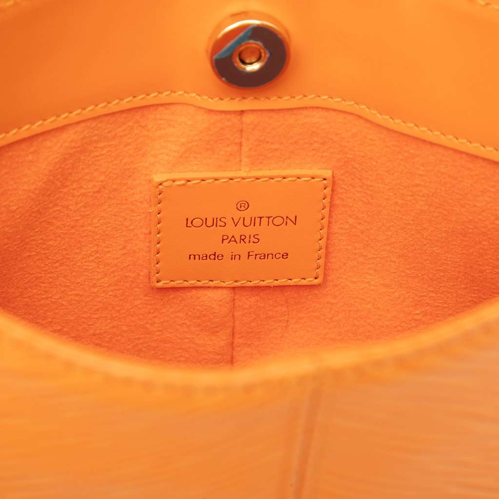Louis Vuitton Epi Demi Lune Pochette Orange Leather Very good condition - Box View