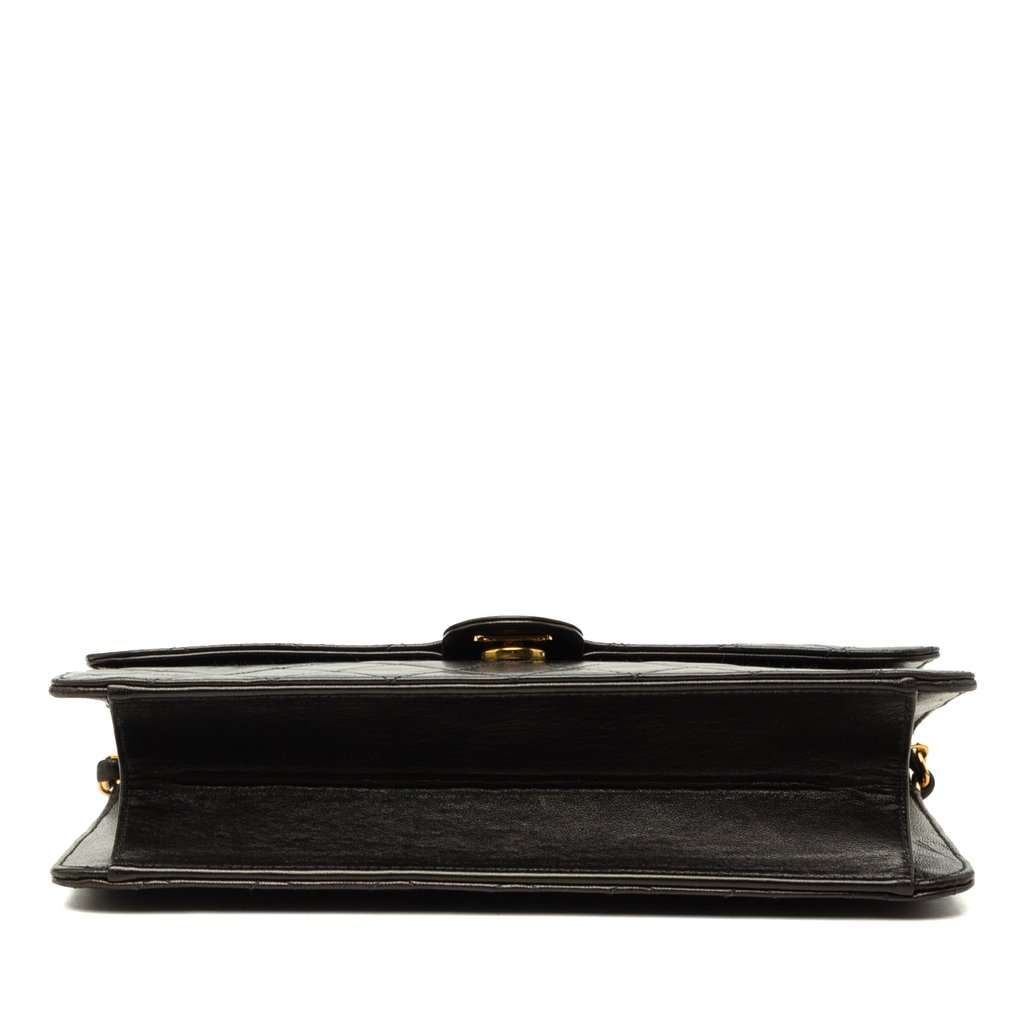 Chanel Medium CC Quilted Lambskin Single Flap Black Leather Very good - Inside View