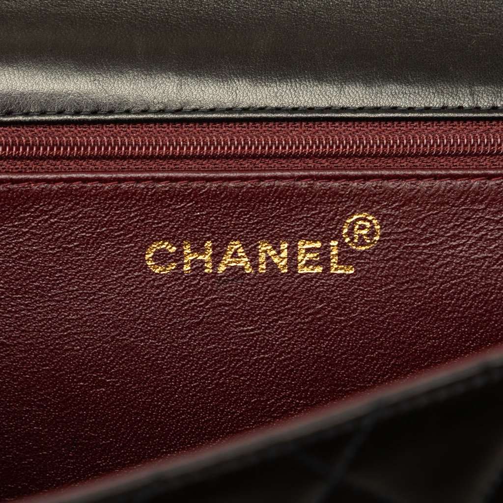 Chanel Medium CC Quilted Lambskin Single Flap Black Leather Very good - Box View