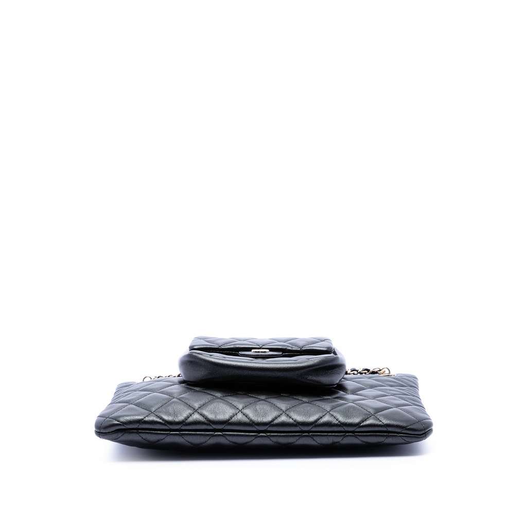 Chanel CC Quilted Lambskin Pouch with Mini Flap Purse Black Leather Very good condition - Inside View