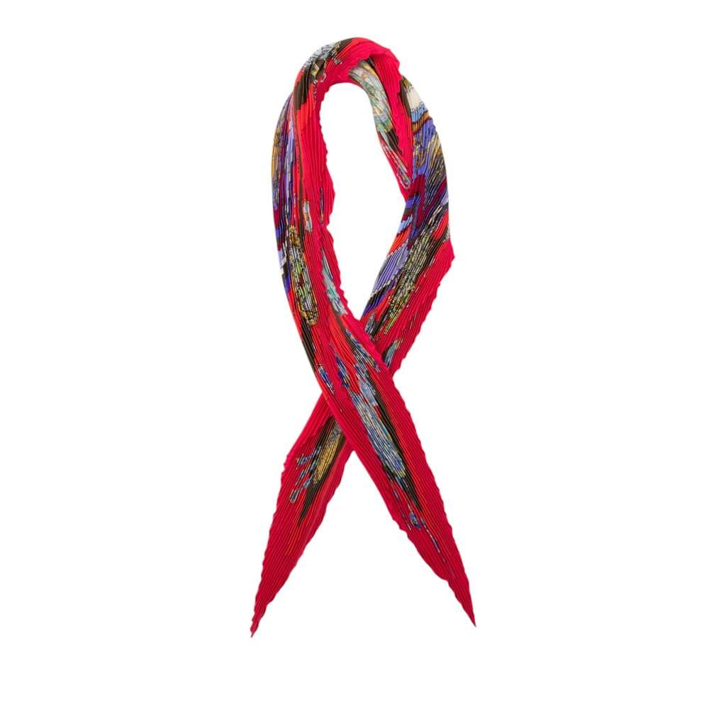 Hermès Parmi Les Fleurs Je Compte Les Heures Pleated Silk Scarf Red Never worn - Front View