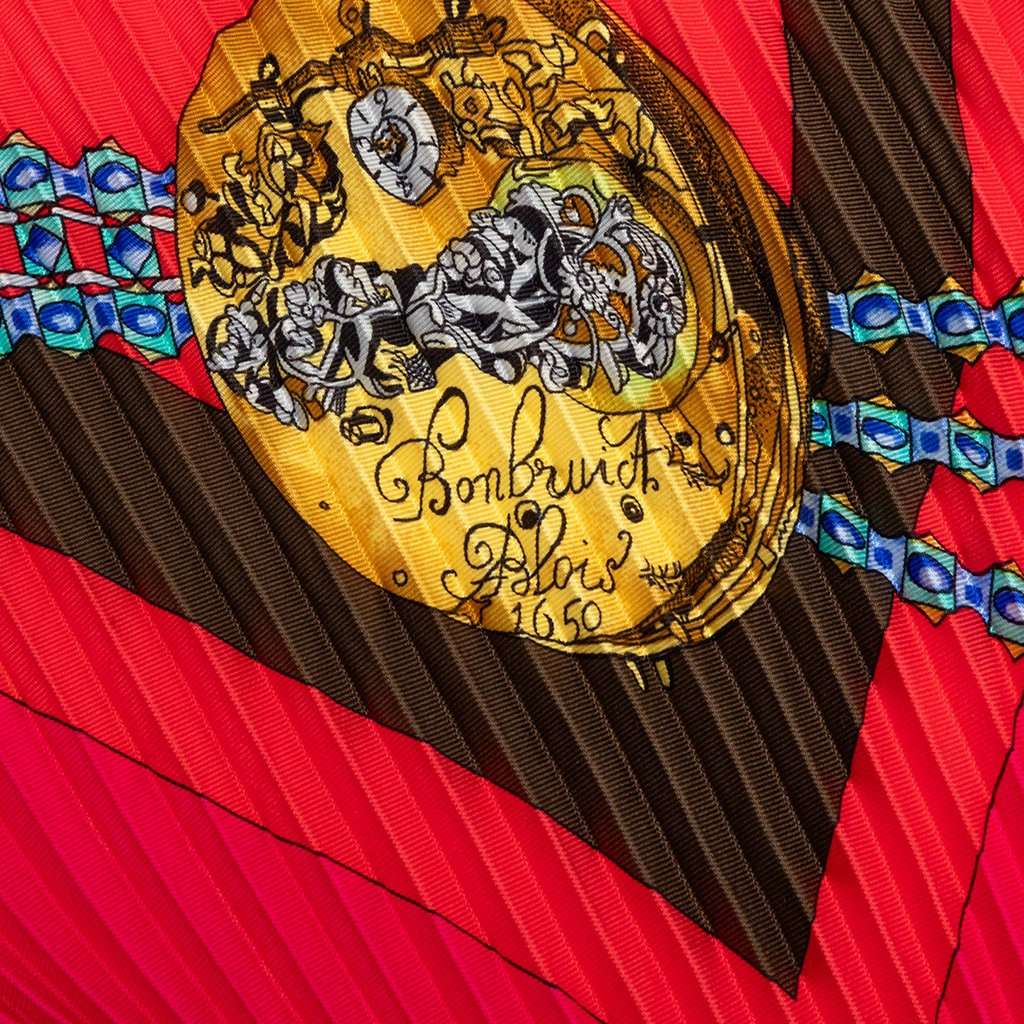 Hermès Parmi Les Fleurs Je Compte Les Heures Pleated Silk Scarf Red Never worn - Model View