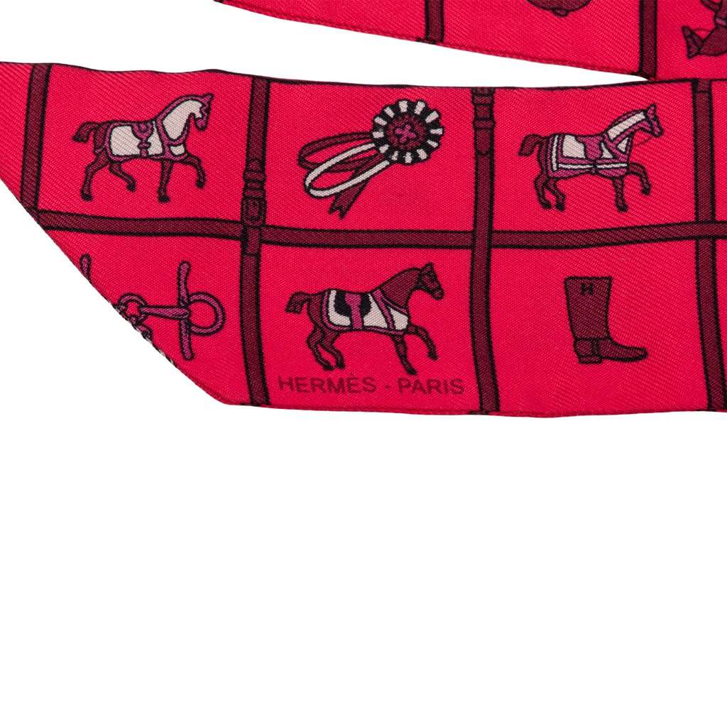 Hermès Couvertures et Tenues de Jour Surteint Silk Twilly Scarf Red Never worn - Back View