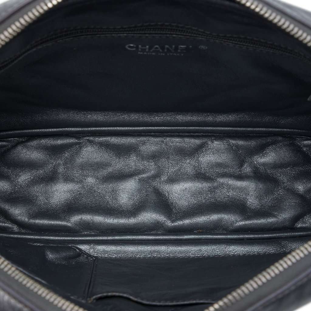Chanel Medium Metallic Quilted Calfskin Reissue 2.55 Camera Bag MultiColor Leather Very good condition - Model View