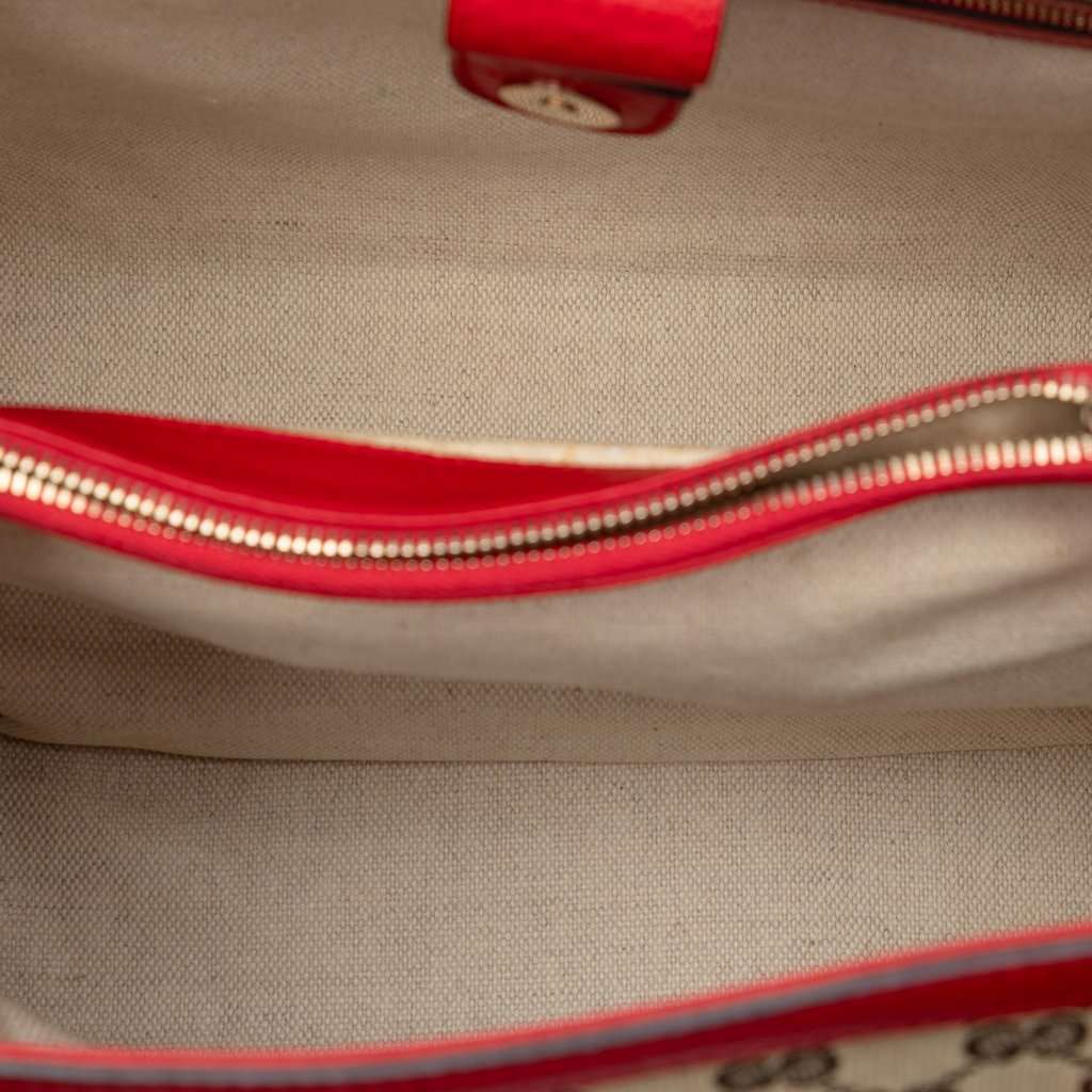 Gucci GG Canvas Bamboo Diana Tote Beige Very good condition - Model View