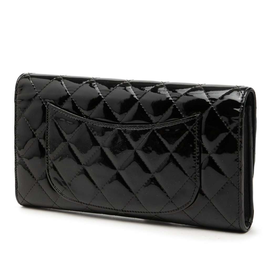 Chanel CC Quilted Patent Classic Flap Long Wallet Black Leather Very good condition - Back View