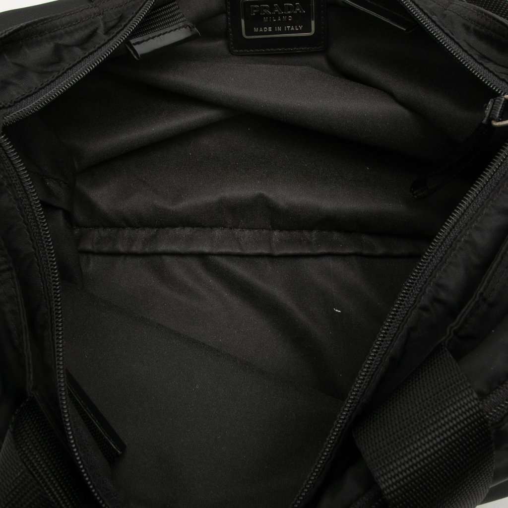 Prada Tessuto Tote Black Very good condition - Model View