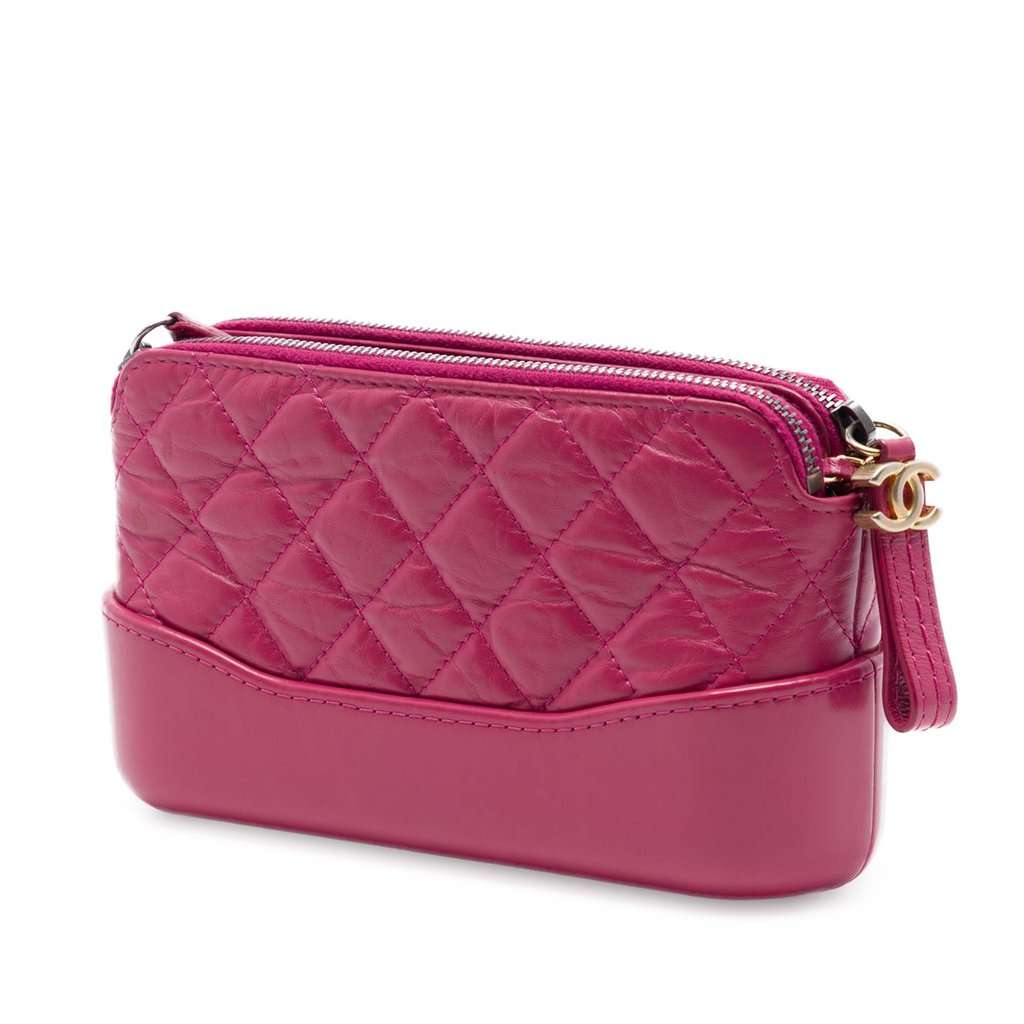 Chanel Quilted Aged Calfskin Gabrielle Double Zip Clutch with Chain Pink Leather Very good condition - Back View