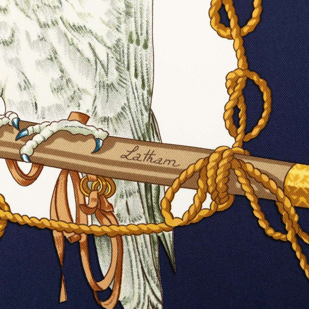 Hermès Les Oiseaux du Roy Silk Scarf 90 White Very good - Box View