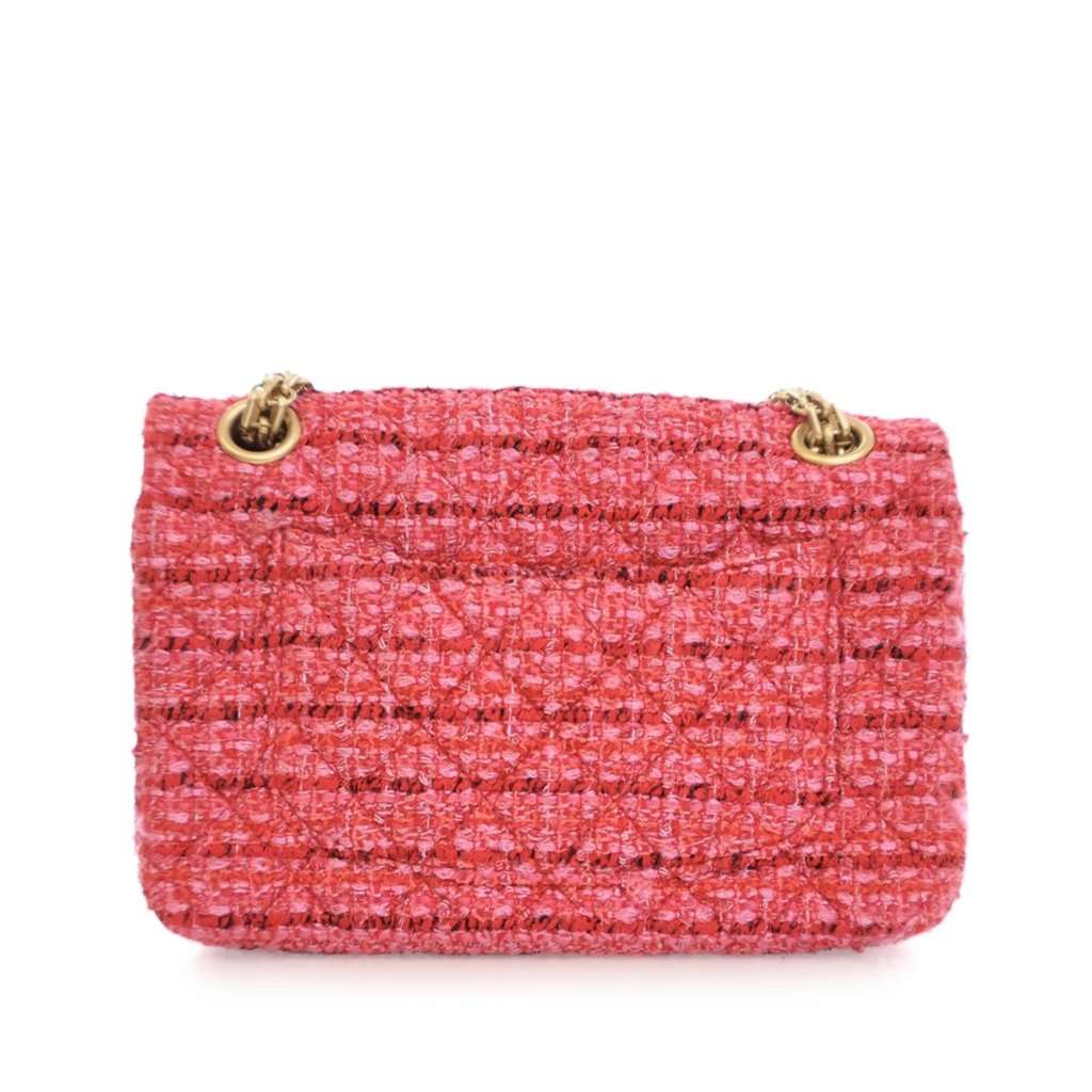 Chanel Mini Reissue 2.55 Tweed Single Flap 224 Pink Very good condition - Model View