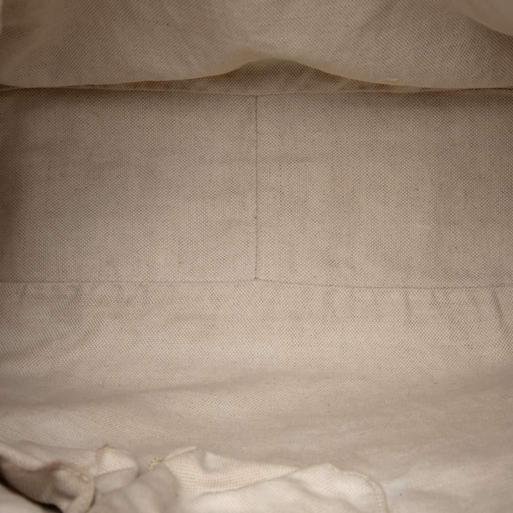 Gucci Medium Pebbled Calfskin Web Heritage Shoulder Bag White Leather Very good condition - Model View