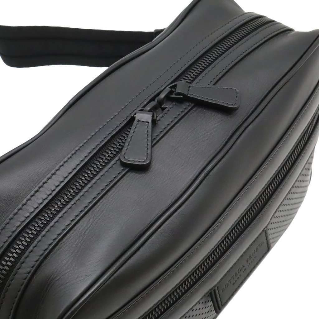 Bottega Veneta Perforated Calfskin Leggero Belt Bag Black Leather Very good condition - Model View