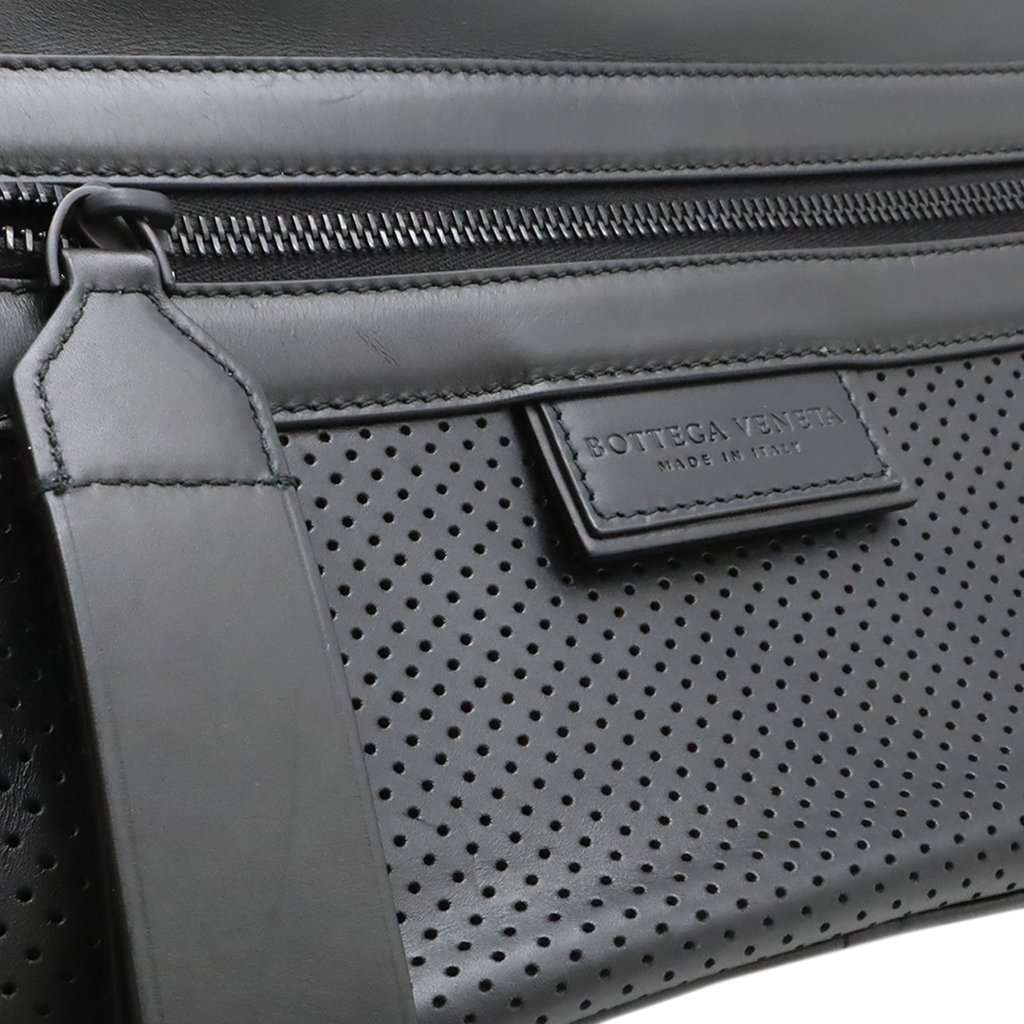 Bottega Veneta Perforated Calfskin Leggero Belt Bag Black Leather Very good condition - Box View