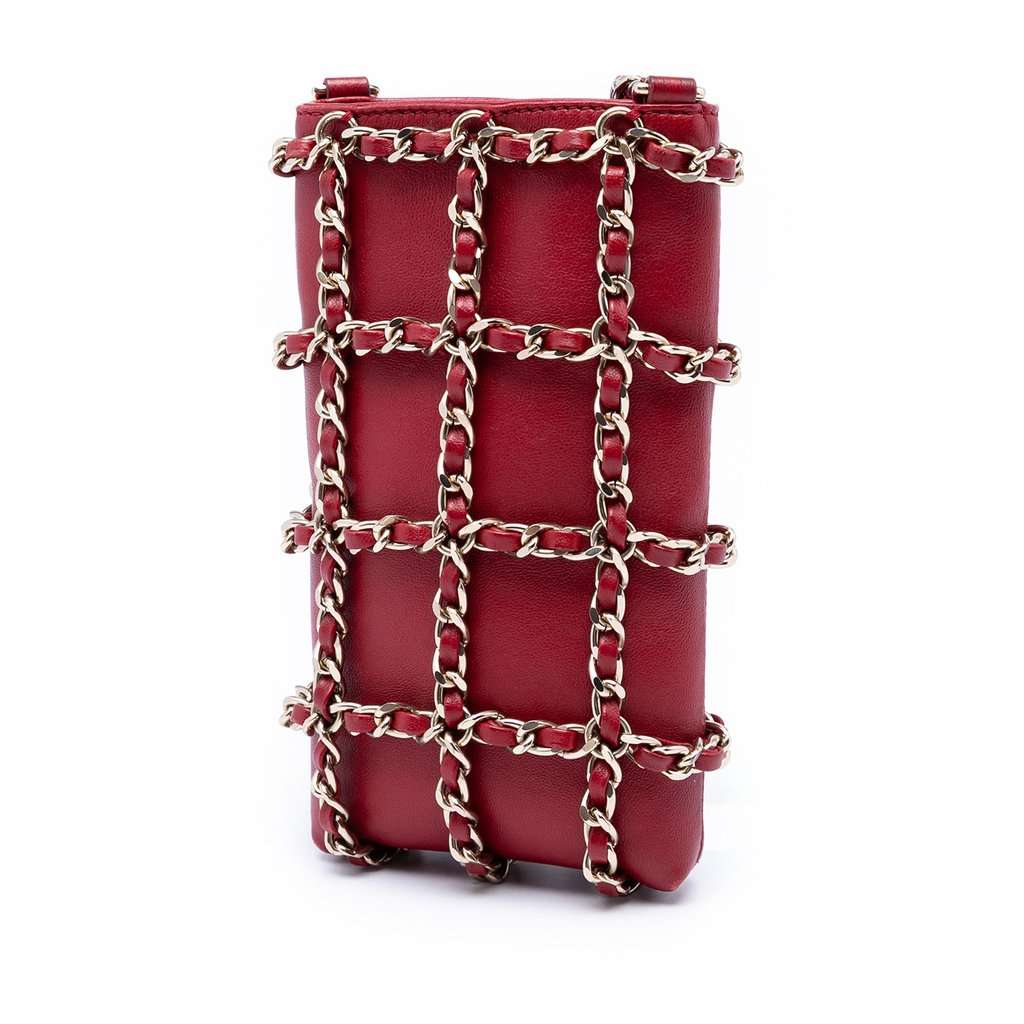 Chanel Lambskin Tech Me Out Clutch With Chain Red Leather Very good condition - Back View