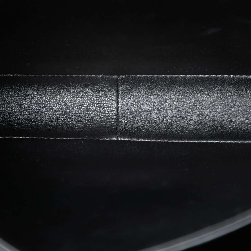 Celine Classique Shiny Calfskin Triomphe Crossbody Black Leather Very good - Model View