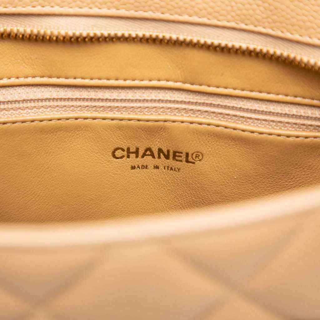 Chanel Caviar Medallion Tote Beige Leather Very good condition - Box View