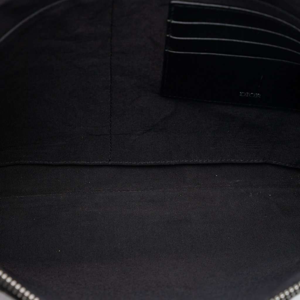 Dior Oblique Canvas A4 Zipped Pouch Black Very good condition - Model View
