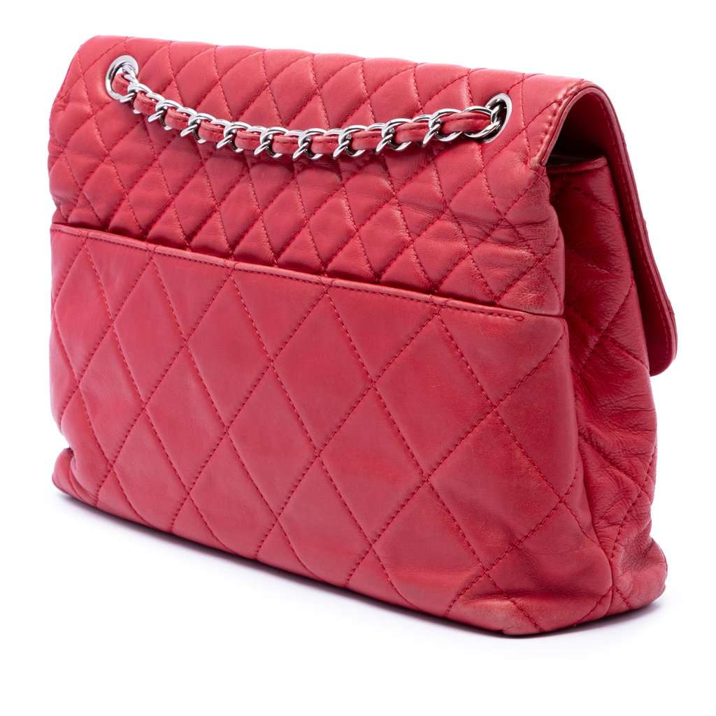 Chanel CC Quilted Calfskin In The Business Flap Red Leather Very good condition - Back View