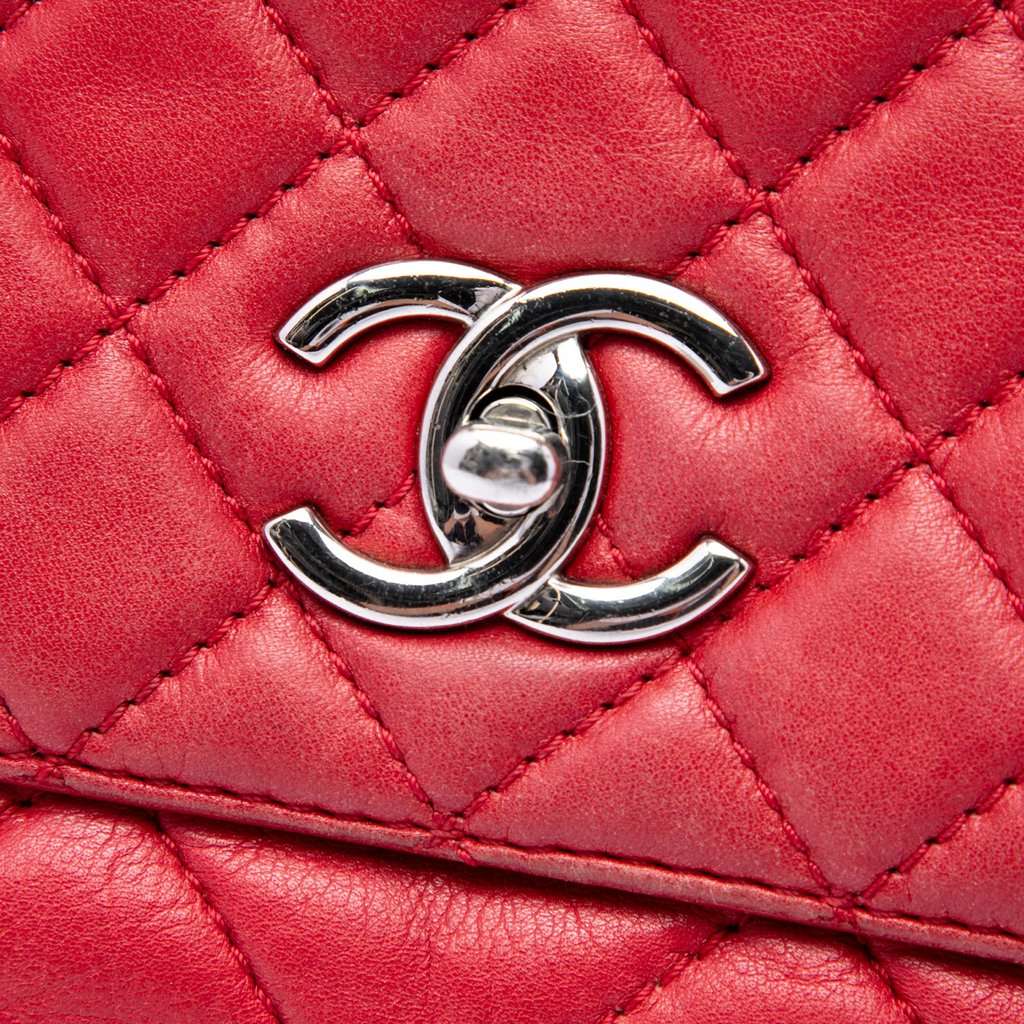 Chanel CC Quilted Calfskin In The Business Flap Red Leather Very good condition - Box View