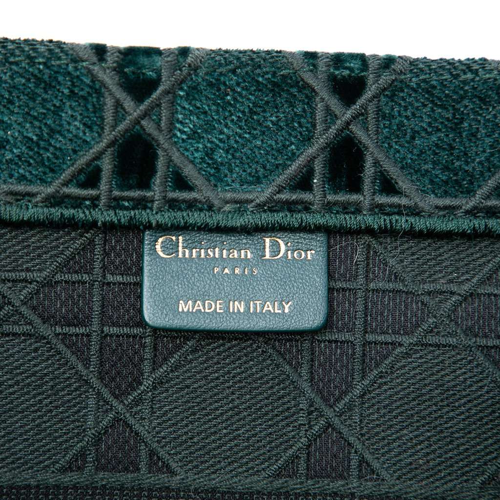Dior Medium Embroidered Velvet Cannage Book Tote Green Very good condition - Box View