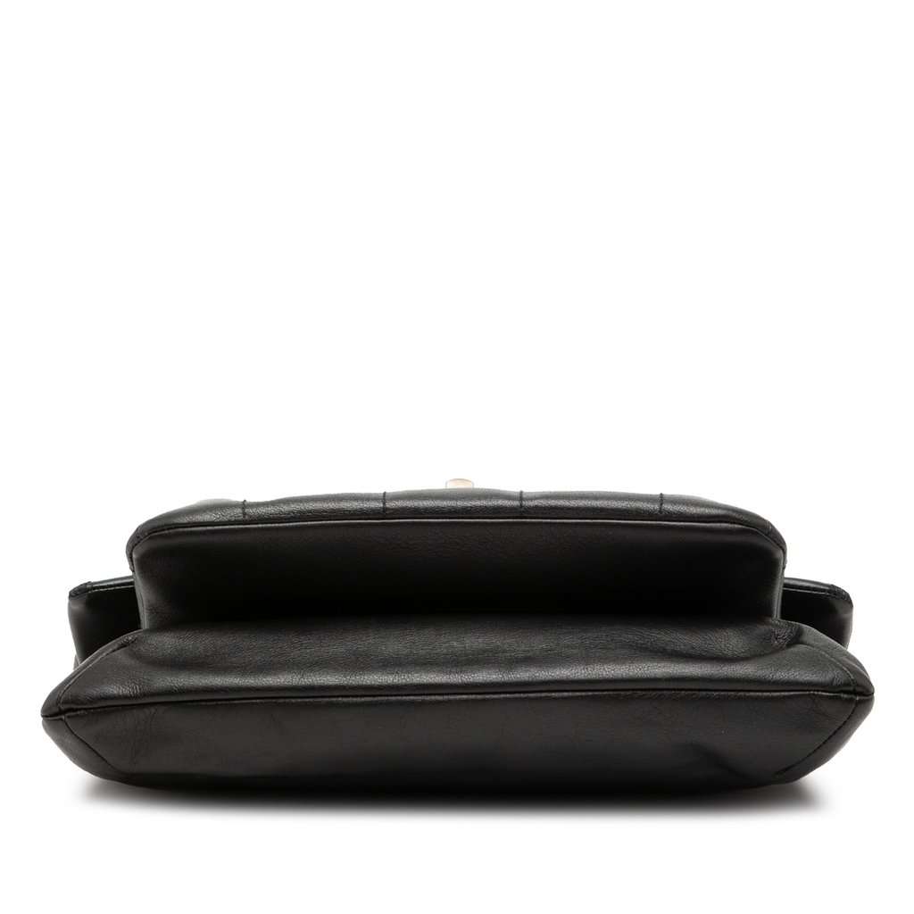 Chanel Chocolate Bar Lambskin Reissue 2.55 Shoulder Bag Black Leather Very good condition - Inside View