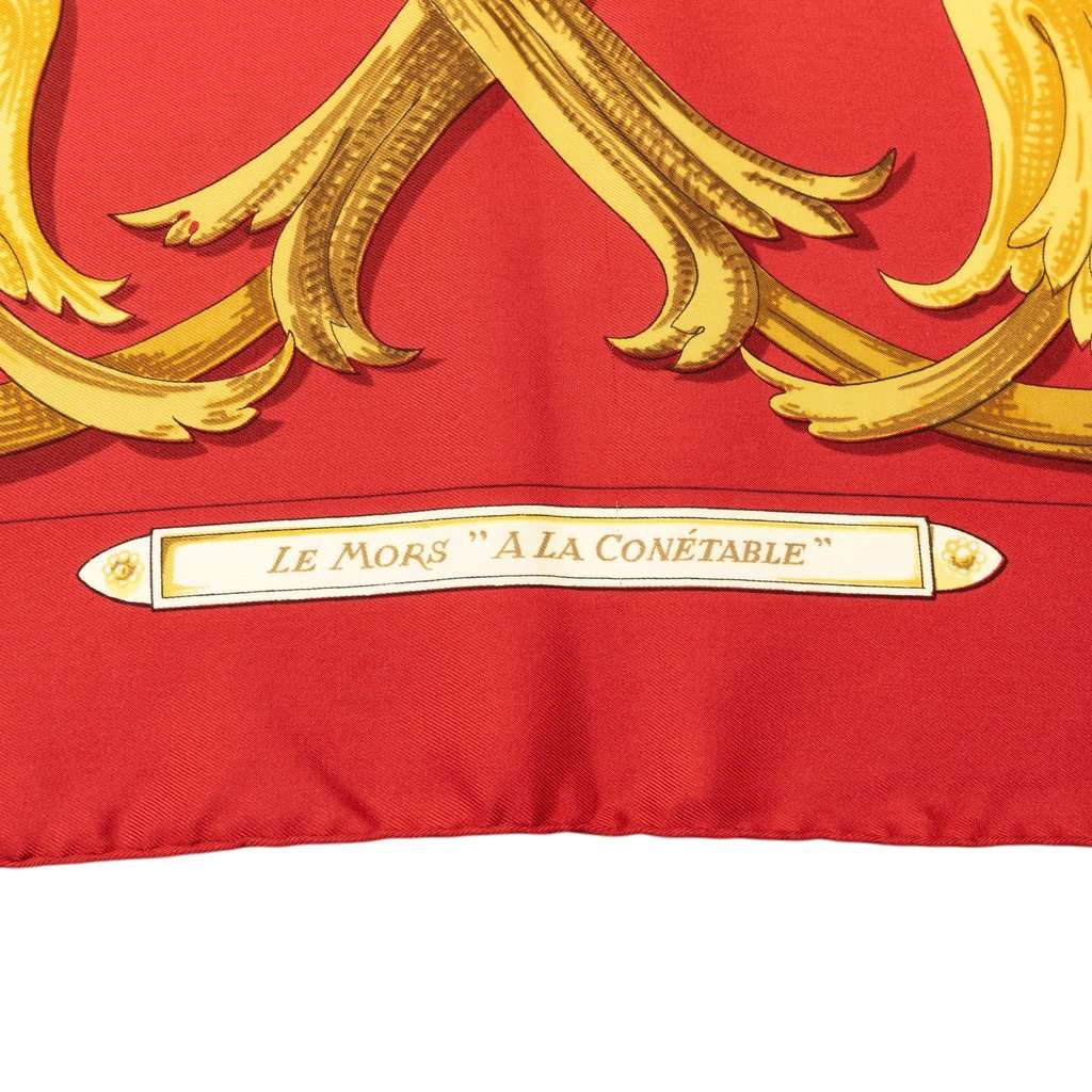 Hermès Le Mors A La Conetable Silk Scarf 90 Red Very good condition - Box View