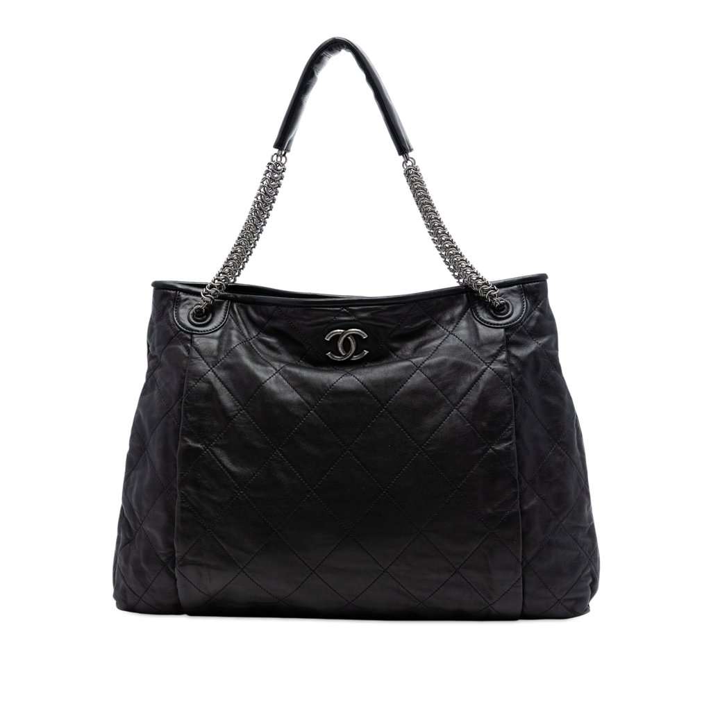 Chanel CC Quilted Lambskin Chain Shopping Tote Black Leather Very good condition - Front View