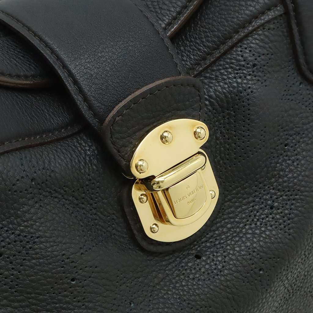 Louis Vuitton Monogram Mahina Cirrus PM Black Leather Very good condition - Model View