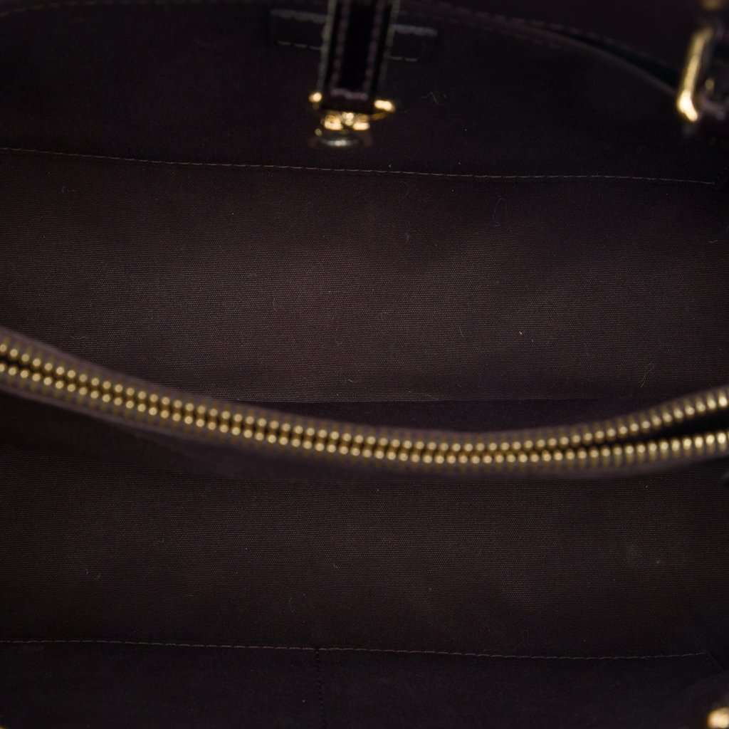 Louis Vuitton Monogram Vernis Montaigne MM Purple Leather Very good - Model View