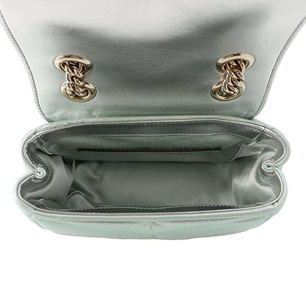 Gucci Mini GG Marmont Matelasse Iridescent Calfskin Flap Crossbody Green Leather Very good condition - Model View