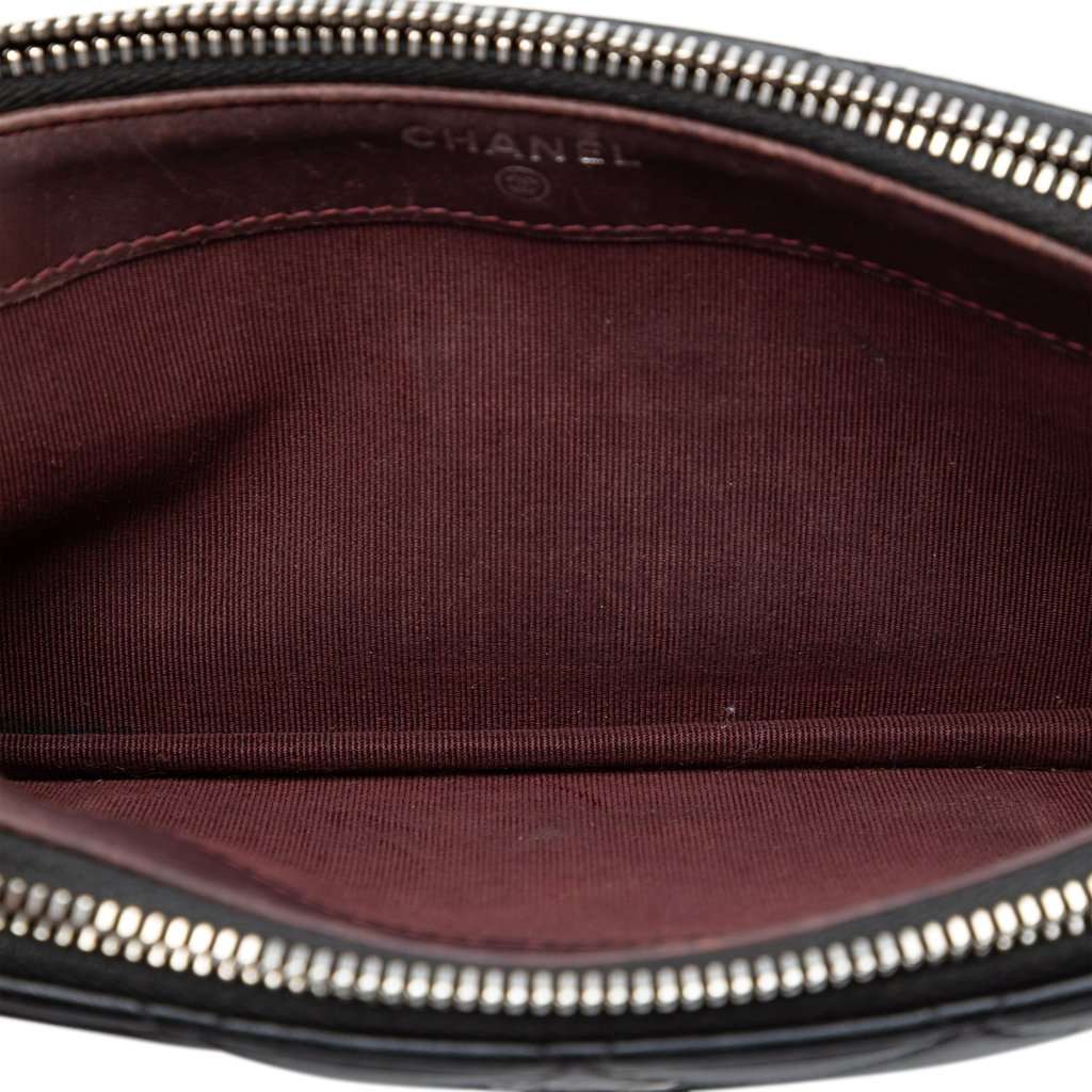 Chanel CC Quilted Lambskin Double Zip Clutch With Chain Black Leather Very good condition - Model View