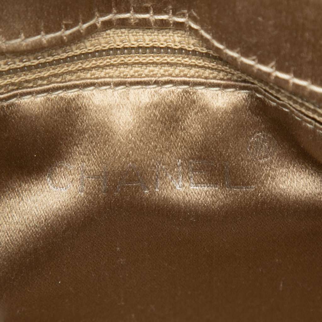 Chanel CC Quilted Satin Handbag Gold Very good condition - Box View