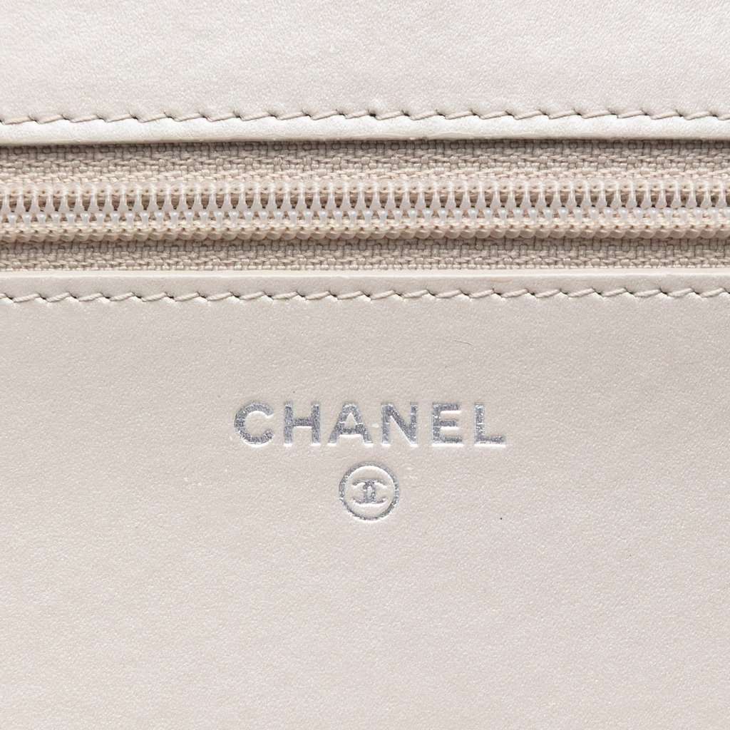 Chanel Quilted Patent Boy Wallet on Chain Beige Leather Very good condition - Box View