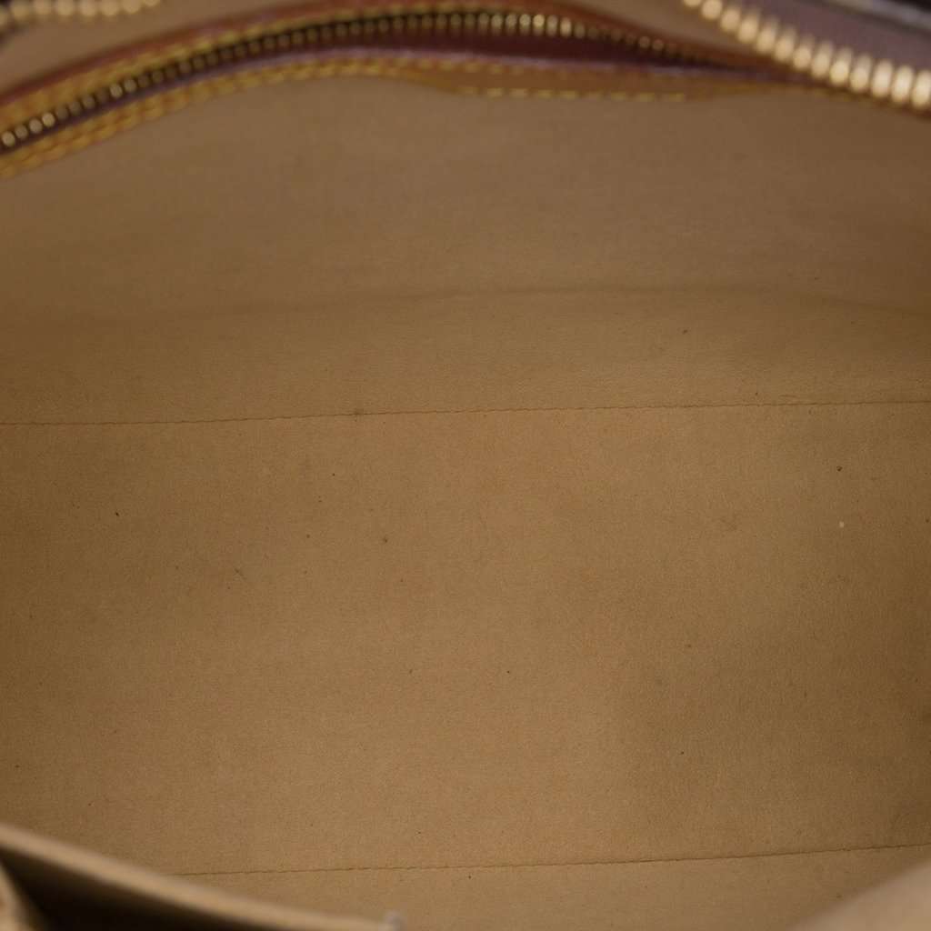 Louis Vuitton Monogram Looping GM Brown Very good - Model View