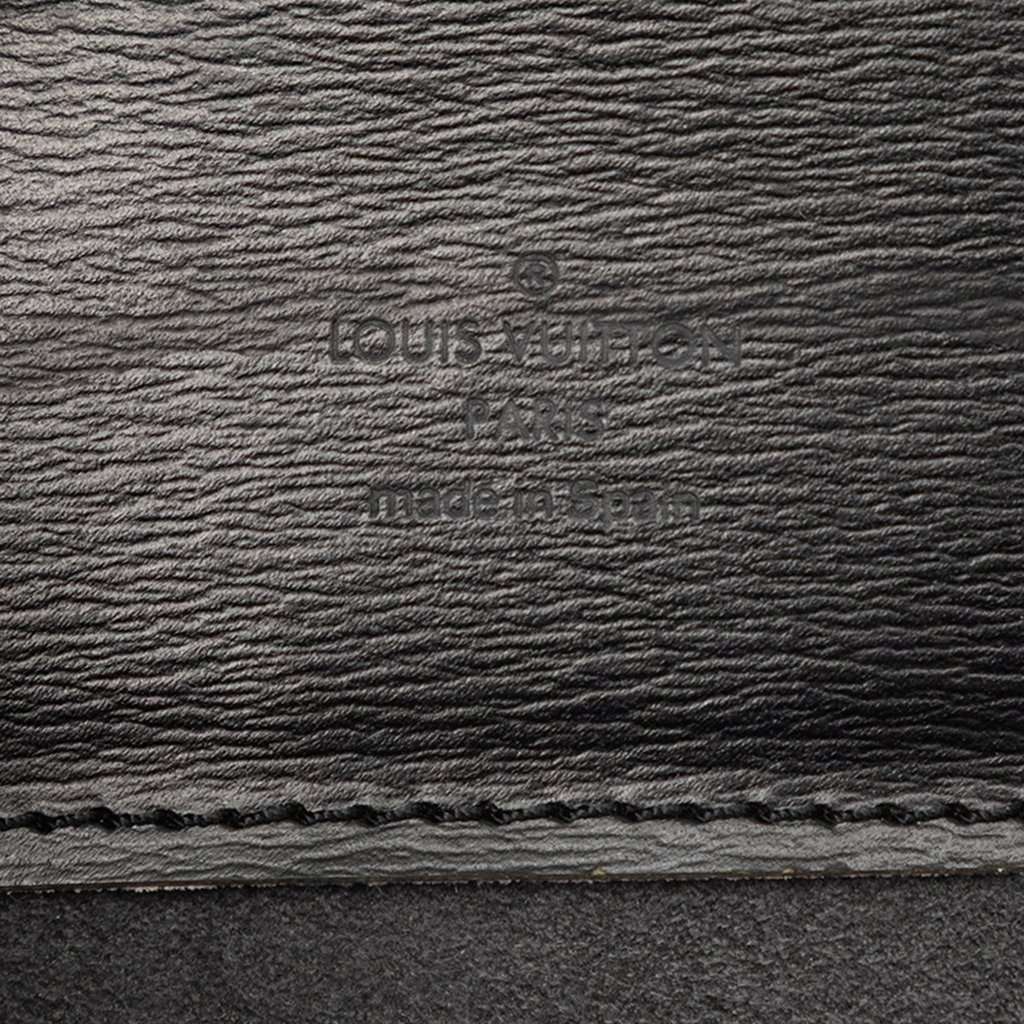 Louis Vuitton Epi Cluny Black Leather Very good - Box View