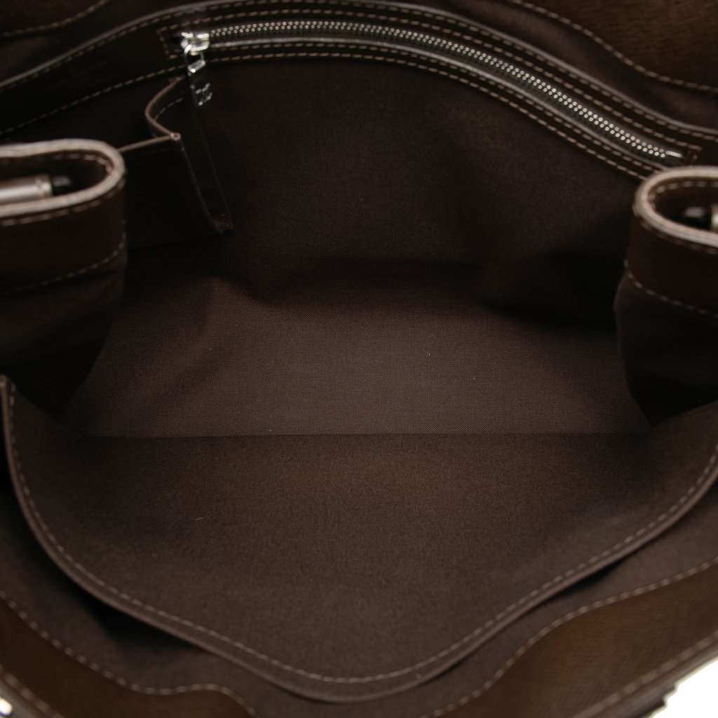 Louis Vuitton Taiga Kasbek PM Brown Leather Very good - Model View
