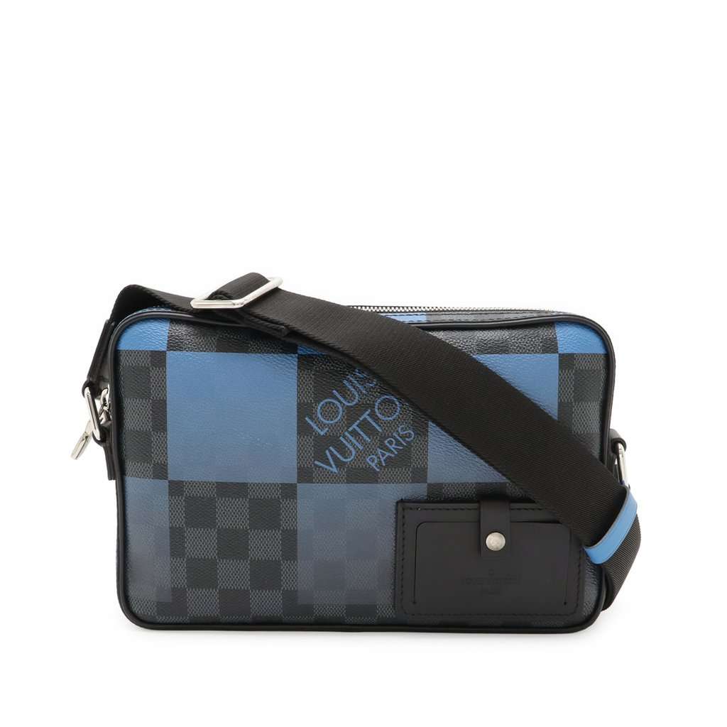 Louis Vuitton Damier Graphite Giant Alpha Messenger Bag Black Very good condition - Front View